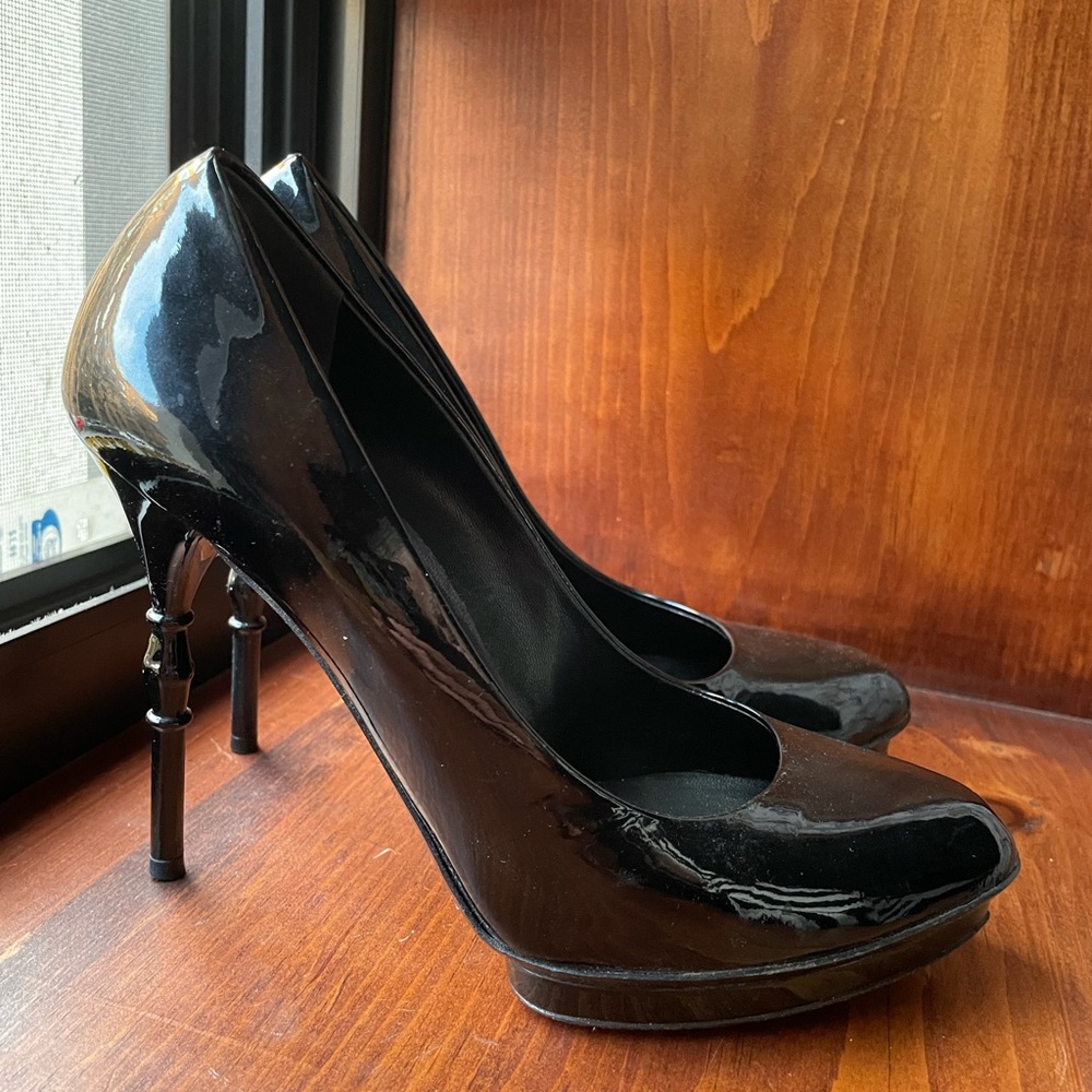 ❌SOLD❌Gucci Patent Leather Platform Heels size 36.5 - Picture 5 of 8